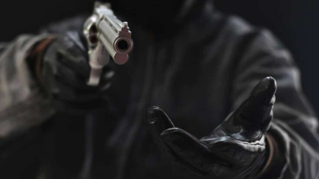Συναγερμός στη Νέα Αρτάκη: Πραγματοποιήθηκε ένοπλη ληστεία σε γνωστή τράπεζα