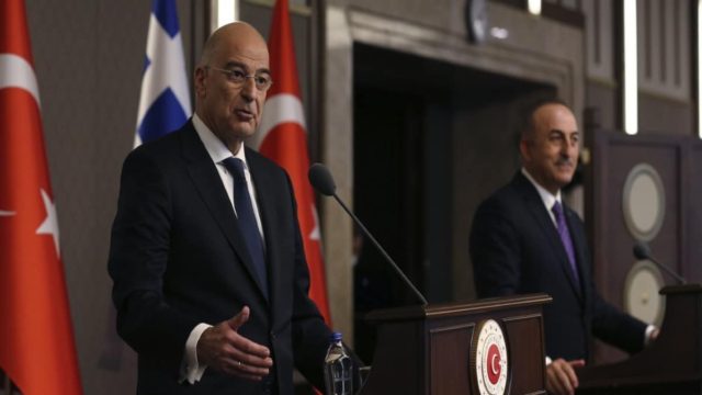 Νέο «σόου» από τα τουρκικά ΜΜΕ μετά το «μπρα-ντε-φερ» Δένδια – Τσαβούσογλου