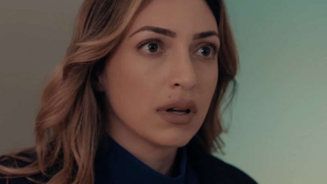 8 Λέξεις: Η Μάγδα πιάνει στα πράσα τον Αιμίλιο με την Ελισάβετ