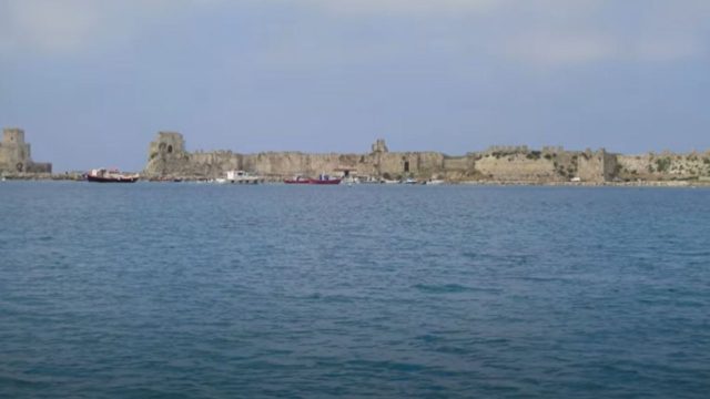 Το άγνωστο ελληνικό νησί με τη σπάνια ομορφιά!