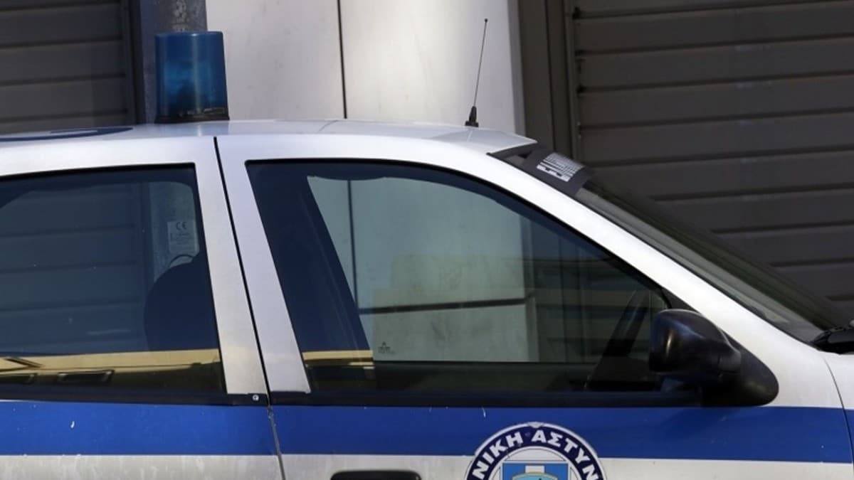 Θεσσαλονίκη: Σύλληψη διευθυντή δημοτικού σχολείου για ασέλγεια σε ανήλικο και κατοχή υλικού παιδικής πορνογραφίας