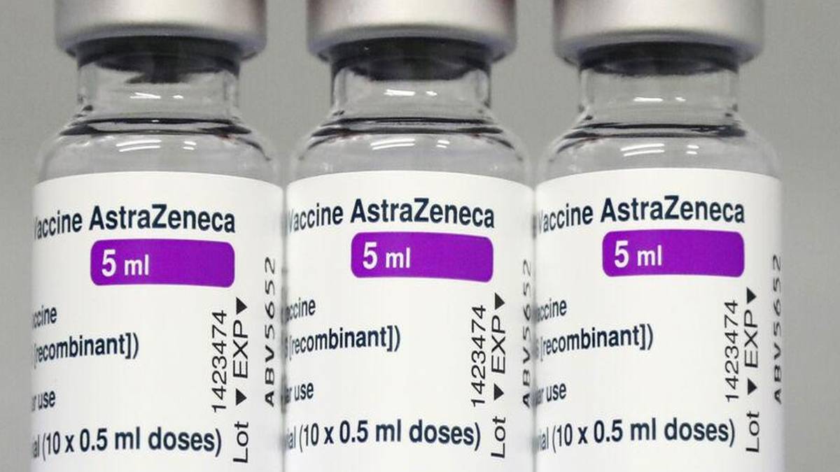 Παππούς έκανε το εμβόλιο της AstraZeneca χωρίς να το καταλάβει και άρχισε να βρίζει!