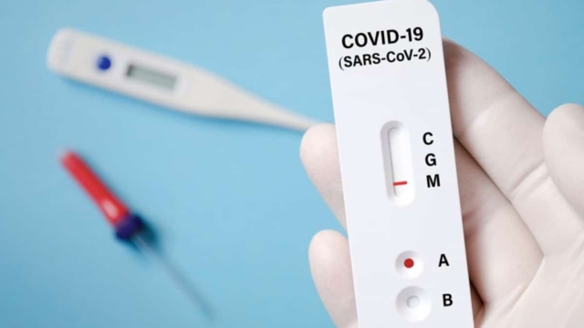 Κορωνοϊός: Άνοιξε η πλατφόρμα για τα self tests – Πώς δηλώνουμε το αποτέλεσμα