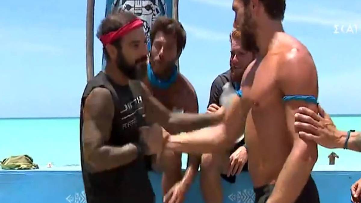 Survivor spoiler 15/04: “Γιώργο θέλω να …” – Μετά από 40 μέρες ζήτησε συγνώμη από τον Κόρο ο Τριαντάφυλλος!
