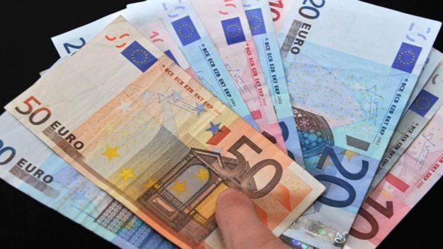 Δώρο Πάσχα: Πώς θα πληρωθούν όσοι βρίσκονται σε αναστολή εργασίας