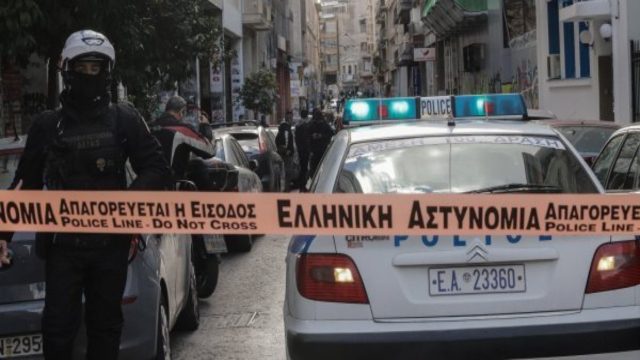 Ανατριχιαστικό έγκλημα στη Θεσσαλονίκη: Σκότωσε, τεμάχισε και έριξε σε σόμπα τα μέλη της φίλης του