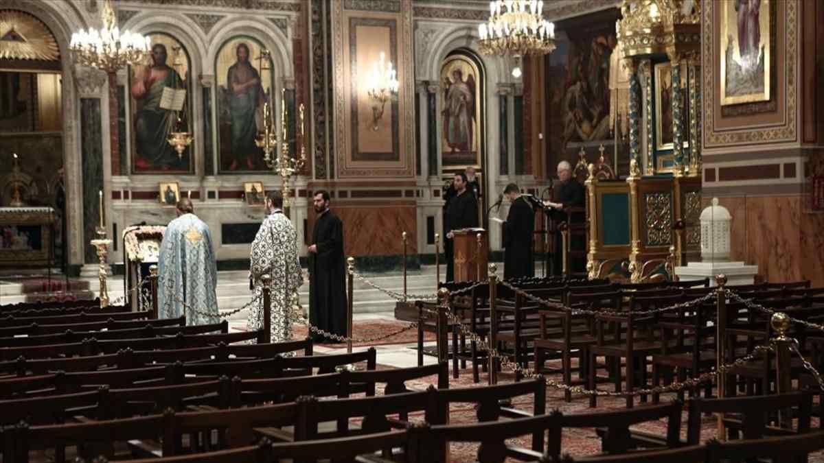 Κορωνοϊός: Έτσι θα λειτουργήσουν οι εκκλησίες το Πάσχα – Αλλαγή στις μετακινήσεις από το Μάιο