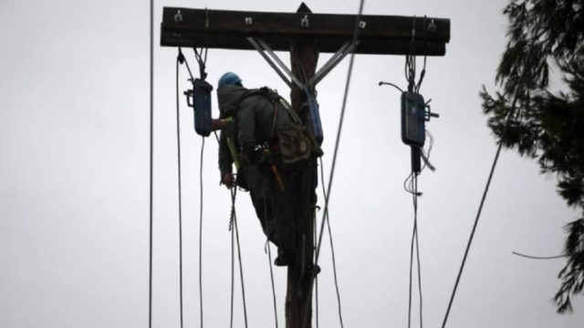 Τρεις νεκροί από ηλεκτροπληξία στην Εύβοια – Εικόνες σοκ από το σημείο της τραγωδίας! (Video)
