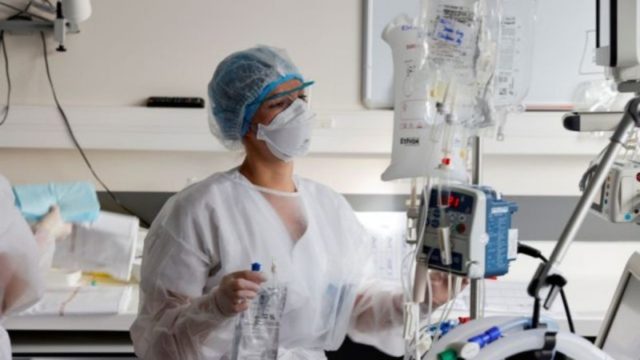 Κορωνοϊός: 1.400 νέα κρούσματα – 57 νέοι θάνατοι