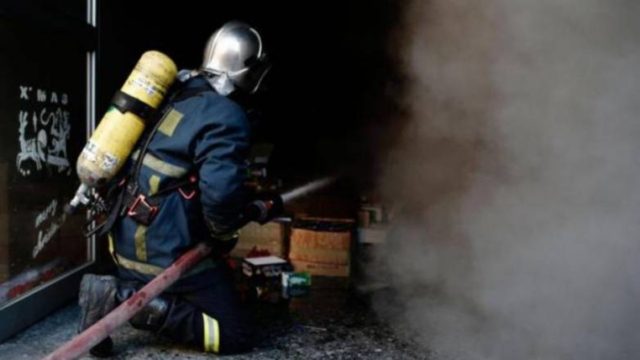 Νεκρός άνδρας από φωτιά σε μονοκατοικία στη Λάρισα