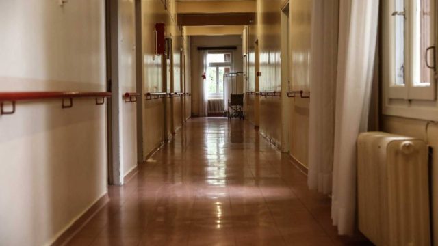 Γηροκομείο στα Χανιά: Νέες σοκαριστικές καταγγελίες – «Είναι σαδιστές…»
