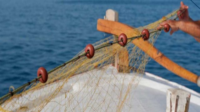 Νάξος: Έμειναν άφωνοι με αυτό που πιάστηκε στα δίχτυα τους