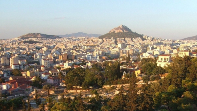 Καιρός: Ανεβαίνει η θερμοκρασία το Σαββατοκύριακο