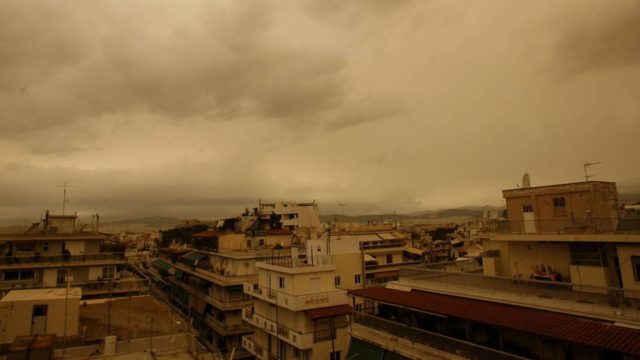 Καιρός σήμερα: Λασποβροχές, καταιγίδες και ισχυροί άνεμοι