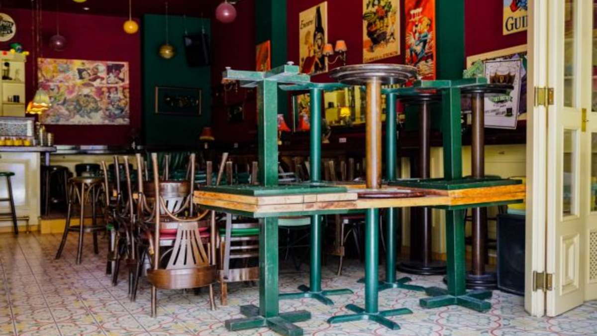 Άνοιγμα της εστίασης μετά το Πάσχα σε εξωτερικούς χώρους και υποχρεωτικά self test
