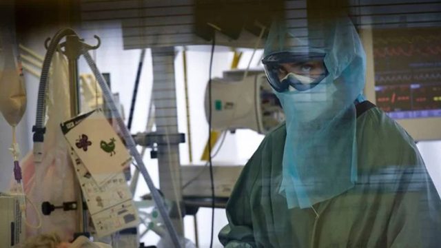 Είδηση σοκ: 10.000 κρούσματα την ημέρα!