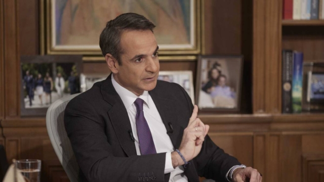 Γιώργος Καραϊβάζ: Το μήνυμα Μητσοτάκη – «Είμαστε σοκαρισμένοι»