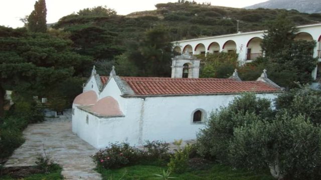 Κορωνοϊός: Κρούσματα σε μοναστήρι της Κρήτης