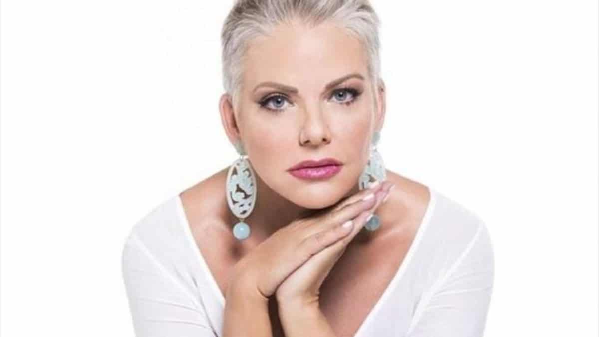 Νανά Παλαιτσάκη: Το πρώτο μήνυμα μέσα από το νοσοκομείο