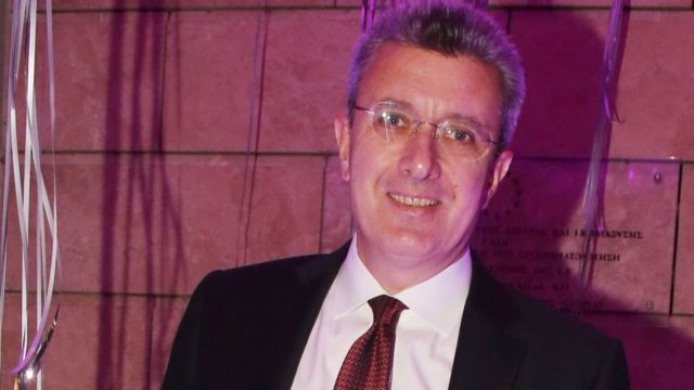 Νίκος Χατζηνικολάου: Έτσι ανακοίνωσε τον ερχομό του μωρού!