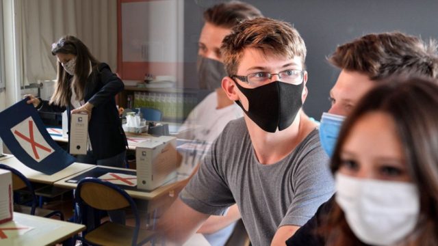 Ανοίγουν με… self test τα Λύκεια – Με κορωνοϊό 408 μαθητές και καθηγητές