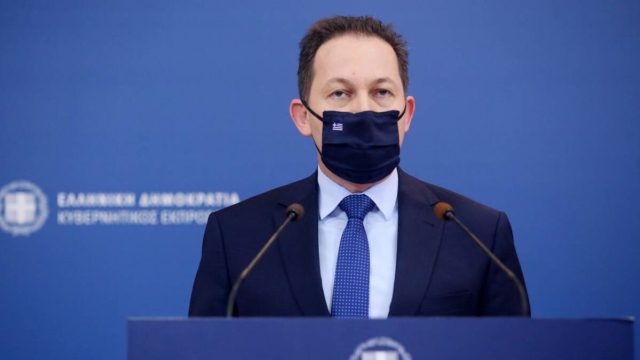 Στέλιος Πέτσας: “39 δισ. ευρώ έχουμε δώσει για τη στήριξη της πραγματικής οικονομίας”
