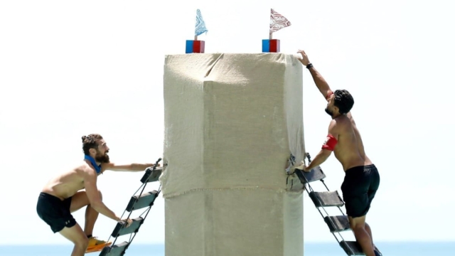 Survivor spoiler 11/04: Ποια ομάδα κερδίζει τον αγώνα επάθλου της Κυριακής;