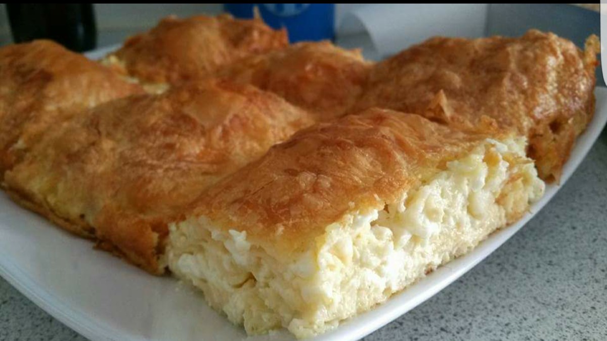 Νόστιμη τυρόπιτα με σόδα