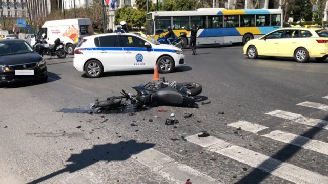 Τροχαίο στη Βουλή: Οδηγία της ΕΛ.ΑΣ – «Επιτρέπεται η αριστερή στροφή στην Β. Σοφίας για πολιτικούς!»