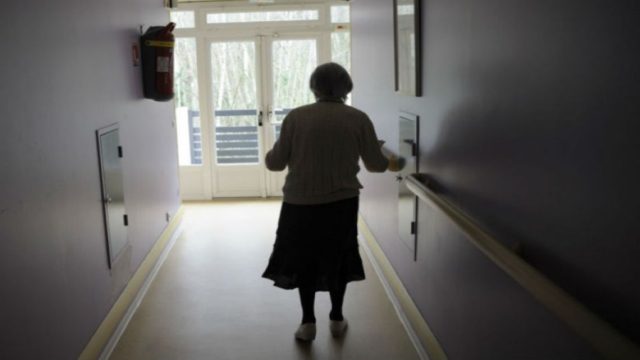 Θρίλερ με το γηροκομείο Χανίων: «Είδα ότι έπαιρνε ψυχοφάρμακα» – Νέες καταγγελίες (Video)