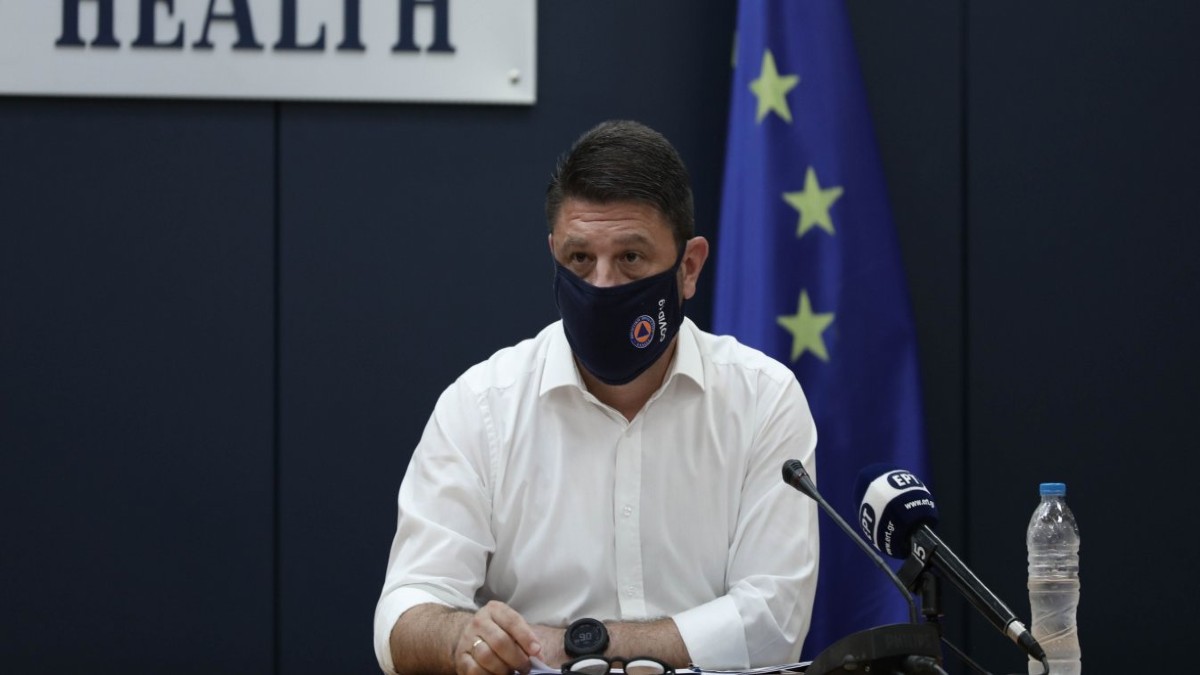 Κορωνοϊός: Δείτε live τις τελευταίες ενημερώσεις για την Ελλάδα – Ανακοινώσεις Χαρδαλιά για τον οδικό χάρτη μέτρων