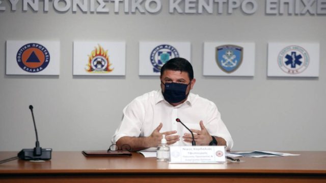 Τρικυμία για το lockdown: Η κυβέρνηση σκέφτεται το κλείσιμο σε αυτές τις περιοχές