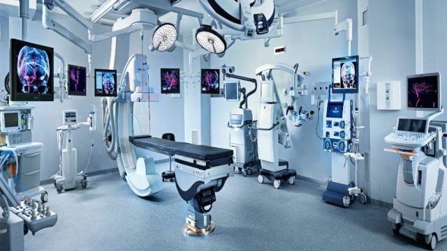 38χρονη πέθανε στο τραπέζι πλαστικού χειρουργού