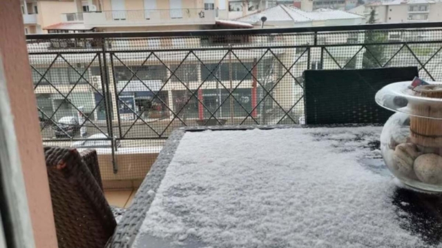 Στα “λευκά” η Κοζάνη με τον υδράργυρο να αγγίζει τους -4 βαθμούς Κελσίου