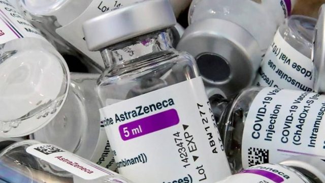 Το AstraZeneca χτυπάει παντού: Πρώτη περίπτωση θρόμβωσης και σε άνδρα!