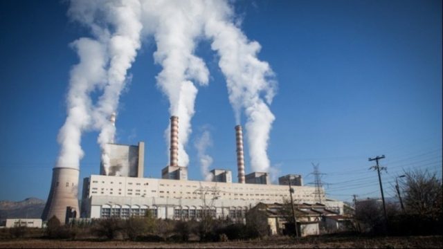 ΔΕΗ: Αυξήσεις στα τιμολόγια χαμός με τις ρήτρες στα συμβόλαια ρεύματος