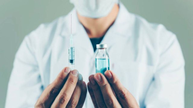 Tο 25 % των Ευρωπαίων αρνούνται να εμβολιαστούν