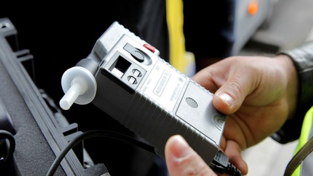 Ξέφυγαν… στη Λάρισα – Ο ένας οδηγούσε τύφλα στο μεθύσι, ο άλλος οδηγούσε επί μισή ώρα στο αντίθετο ρεύμα κυκλοφορίας