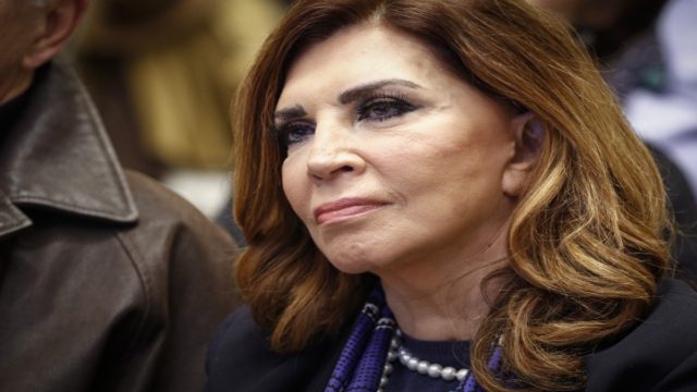 Οι δύσκολες ώρες της Μιμής Ντενίση: «Δεν ήθελα να βγαίνω έξω»