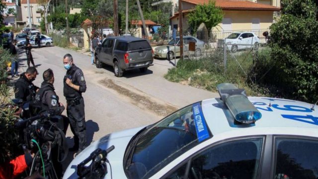 Έγκλημα στα Γλυκά Νερά: Απείλησαν να σκοτώσουν το βρέφος – Έβαλαν το όπλο στο κεφαλάκι του!