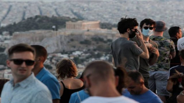 Βατόπουλος: Τέταρτο  κύμα πανδημίας βλέπει την ώρα που ανοίγουν μουσεία, σινεμά και θέατρα