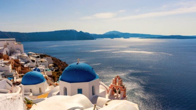 Επιχείρηση «Γαλάζια ελευθερία»: Πώς θα ταξιδεύουμε στα νησιά – Το σχέδιο για τον εμβολιασμό