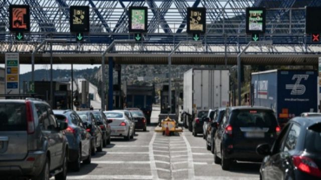 Άρση Lockodwon: Η μεγάλη έξοδος των Αθηναίων το πρώτο «ελεύθερο» Σαββατοκύριακο