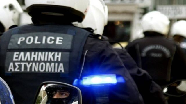 Νέα Σμύρνη: Πέντε συλλήψεις για την επίθεση με μαχαίρι σε 60χρονο
