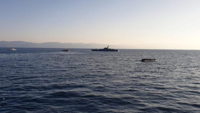 Συναγερμός στο Αιγαίο: Τουρκικές ακταιωροί παρενόχλησαν σκάφη της Frontex