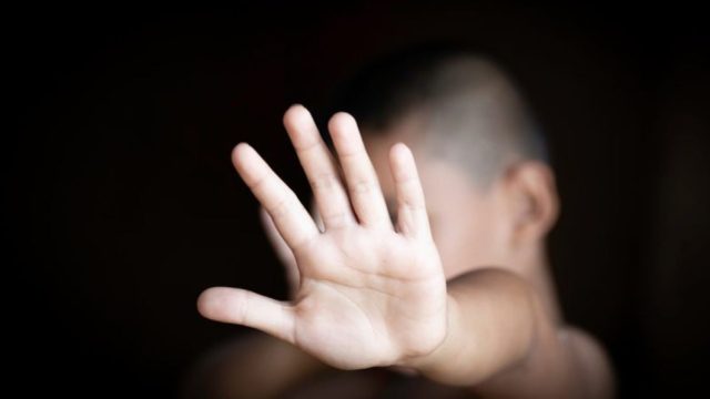 Φρίκη στην Ηλεία: 62χρονος παππούς ασέλγησε στο εγγόνι του