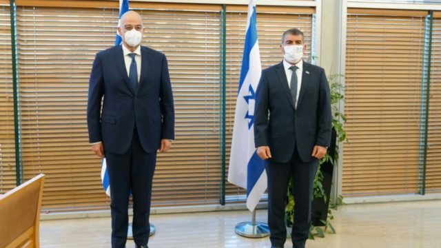 Επίσκεψη Δένδια σε Ισραήλ και Παλαιστινιακά Εδάφη – Αναλαμβάνει ενεργό διπλωματικό ρόλο στην κρίση