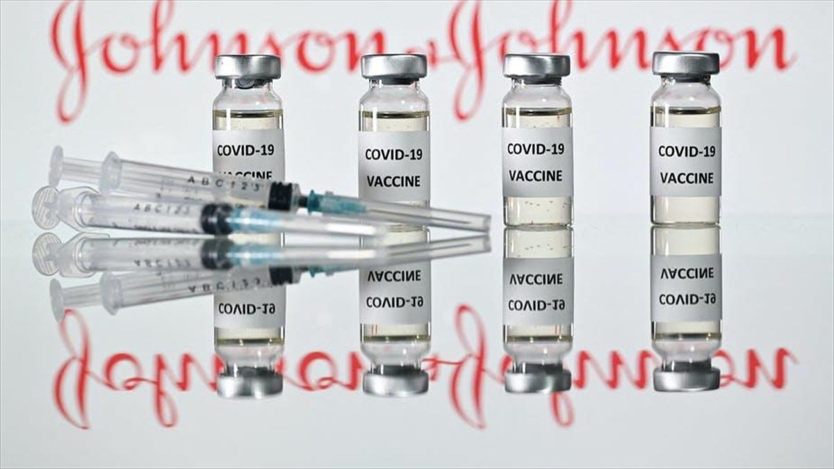Εμβόλιο Johnson & Johnson: Οι 5 πιο συχνές παρενέργειες & πόσο διαρκούν – Tι ισχύει για εγκύους και θηλάζουσες
