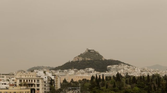 Καιρός: «Καυτό» Μεγάλο Σάββατο με αφρικανική σκόνη