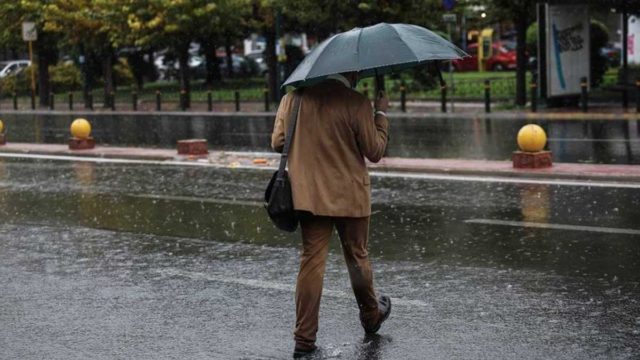 Έκτακτο δελτίο επιδείνωσης καιρού: Κακοκαιρία «εξπρές» χτυπά την χώρα